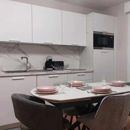 Le Soleilla Vue Sur *